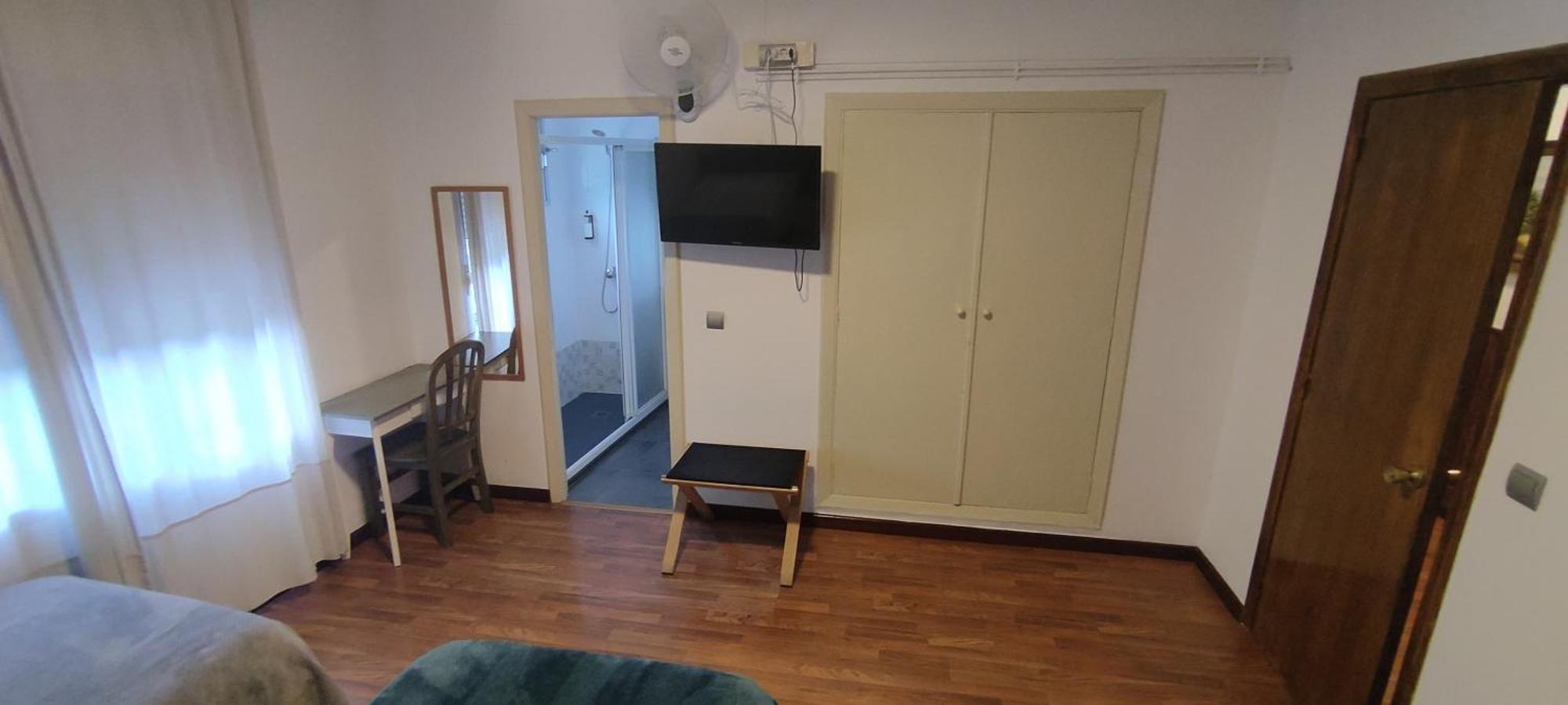 Hostal Cruce Villafranca Del Bierzo Exteriör bild