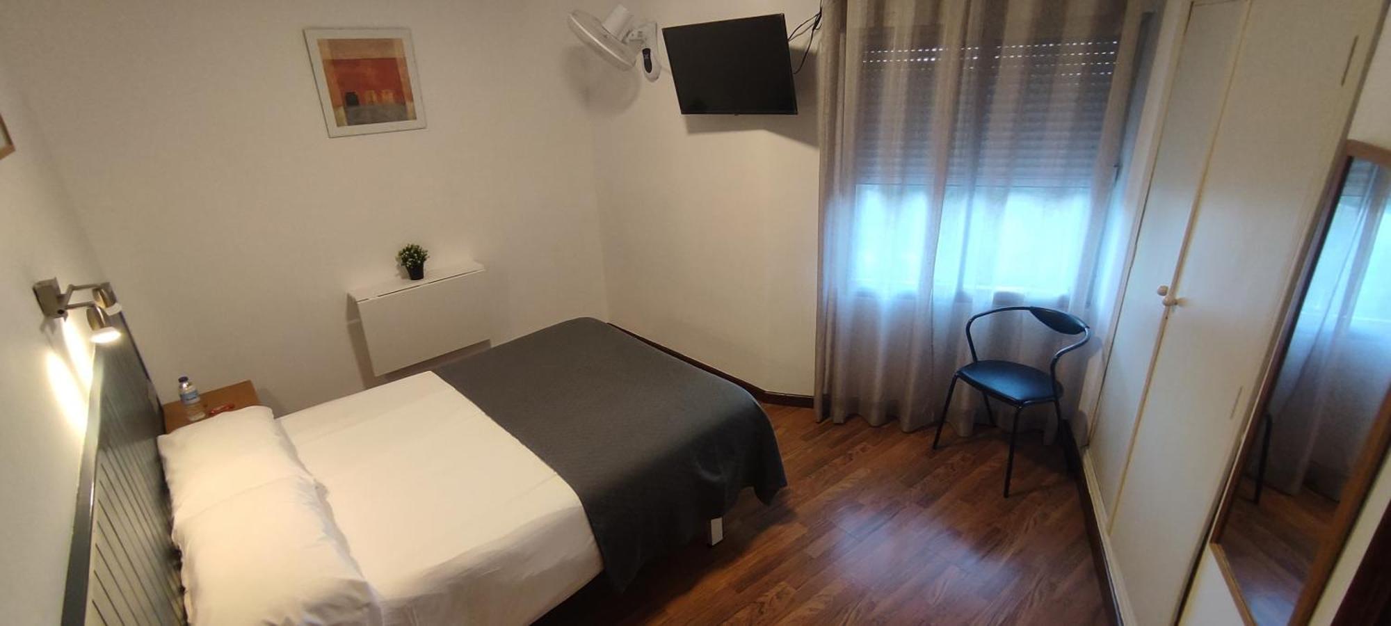Hostal Cruce Villafranca Del Bierzo Exteriör bild