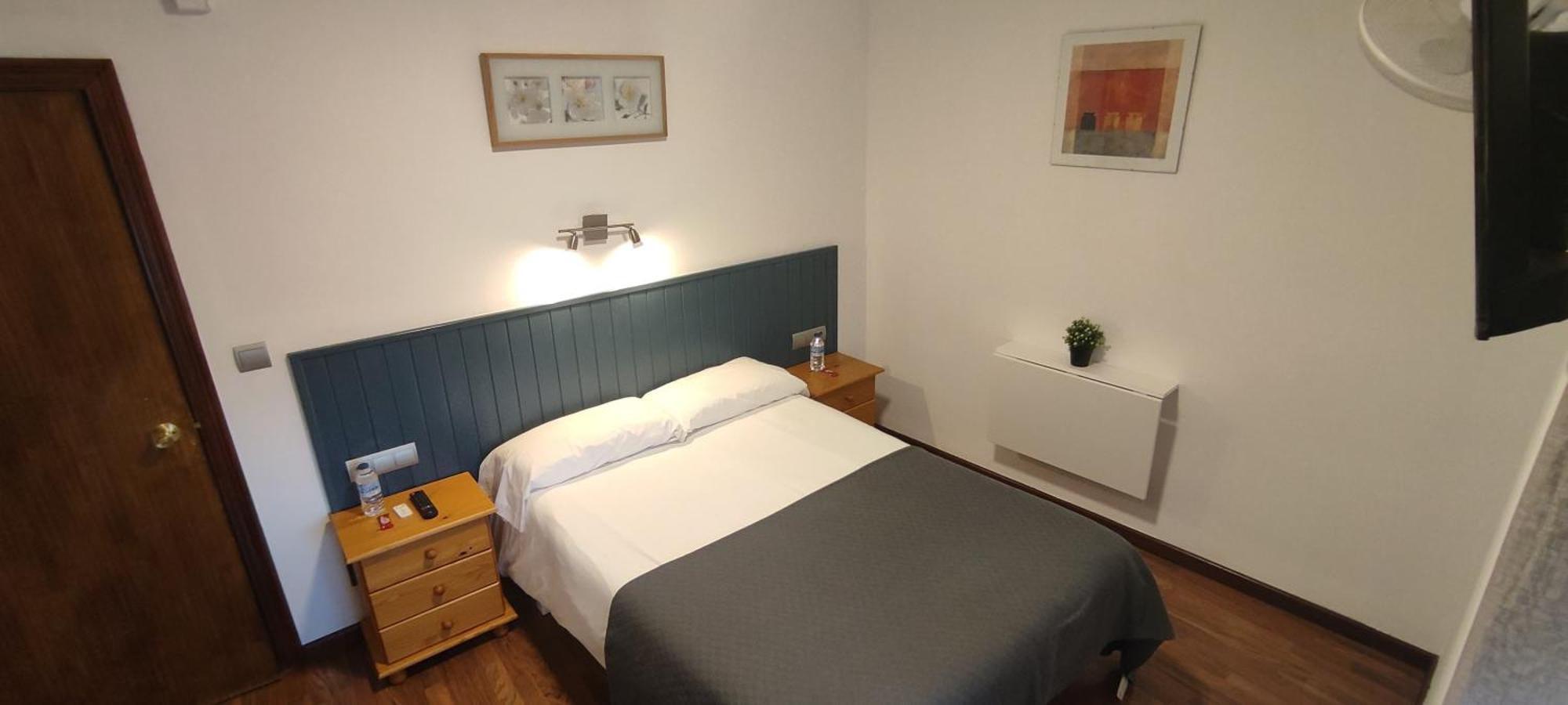 Hostal Cruce Villafranca Del Bierzo Exteriör bild
